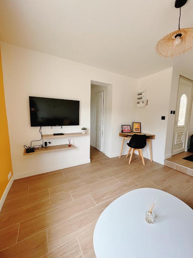 Happy House Apartment Torcenay Exterior photo